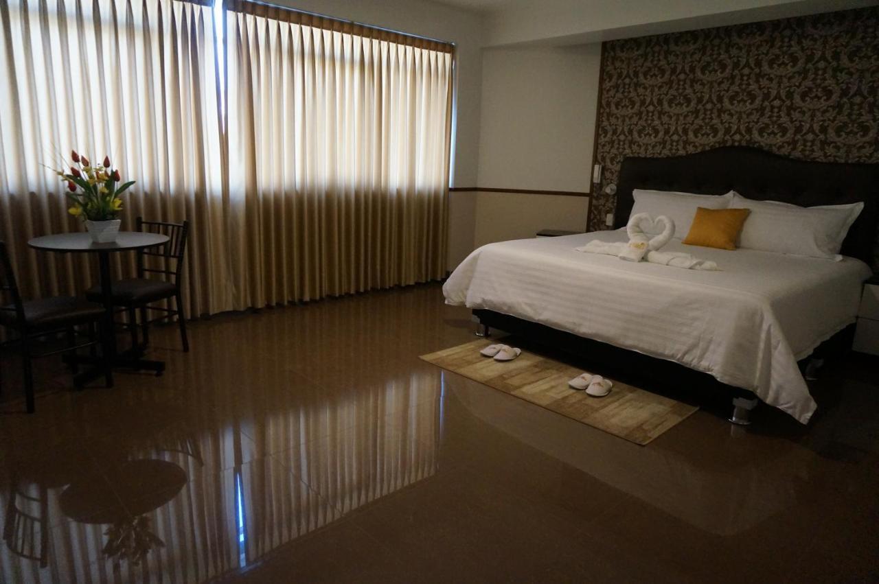 Hotel Costa Riviera Mala Ngoại thất bức ảnh